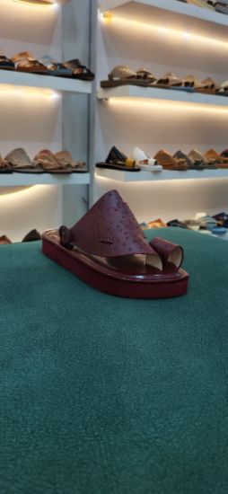 صورة حذاء شرقي جلد نعام ارضيه دبل